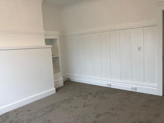 3rd image of 5914 California St