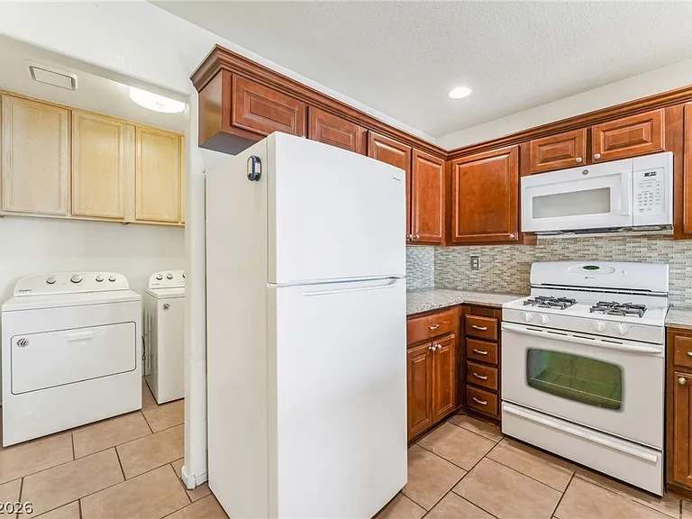 3467 Blue Heather Dr — Photo 8