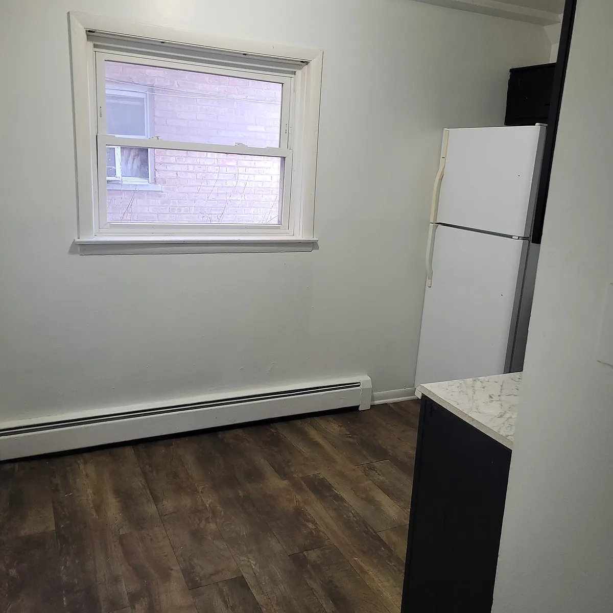 Building Photo - 14639 Karlov Ave #BE
