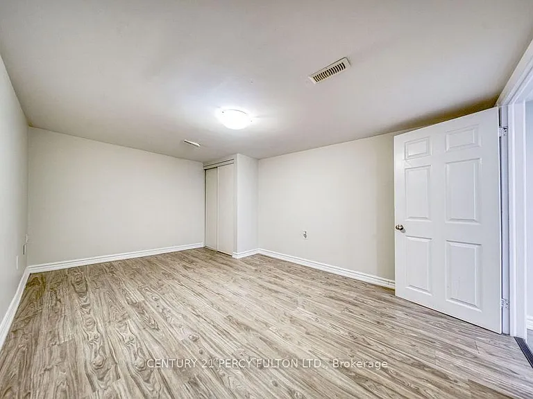 871 Liverpool Rd #LOWER — Photo 11