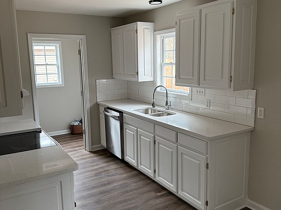 kitchen with new cabinet and appliances
