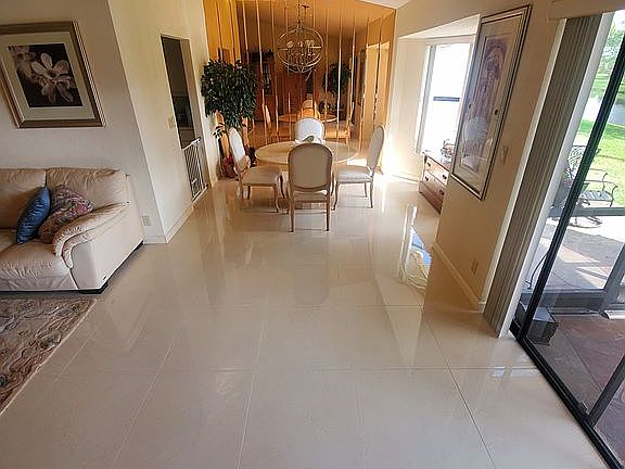 3rd image of 4979 Calamondin Cir