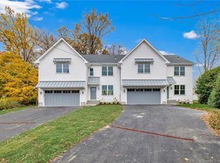 160 Boroskey Rd, Fairfield, CT 06825