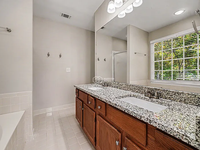 1209 Wynford Colony SW — Photo 10