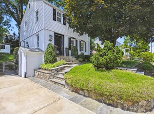 960 Patrick Henry Dr, Arlington, VA 22205