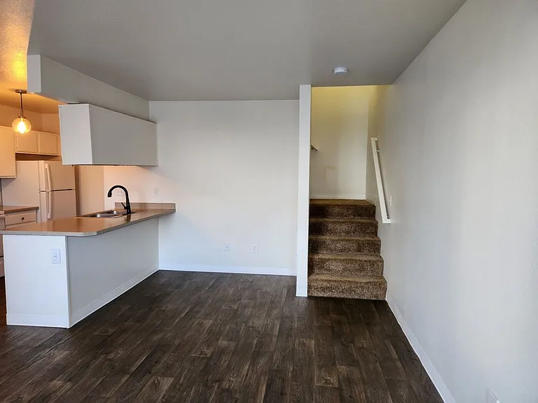 Emerald Pointe — Photo 46