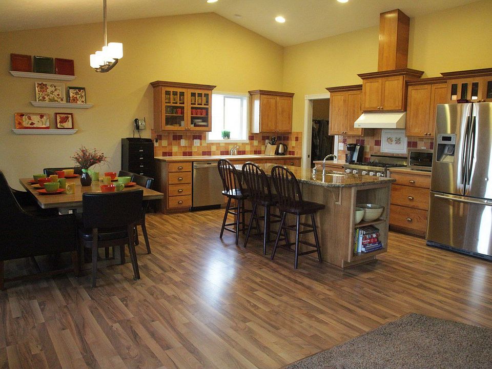 Plenty of room for all