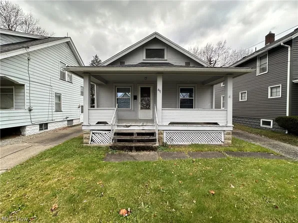 491 4th St, Struthers, OH 44471