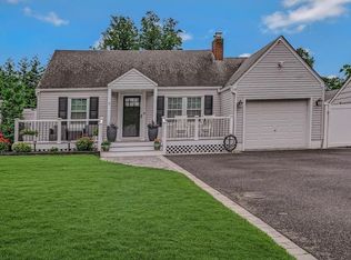 66 Eimer St, Patchogue, NY 11772
