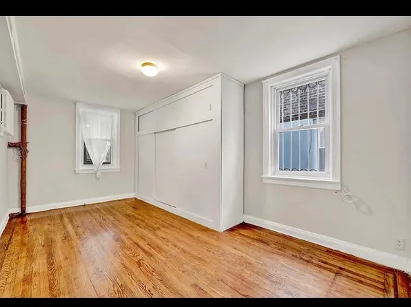 4082 Bedford Avenue image 17 of 20