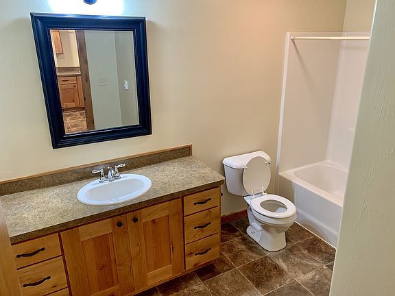 4th image of 2615 Westwood Loop Unit 1