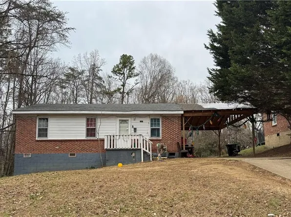 2503 Craver St, Winston Salem, NC 27105