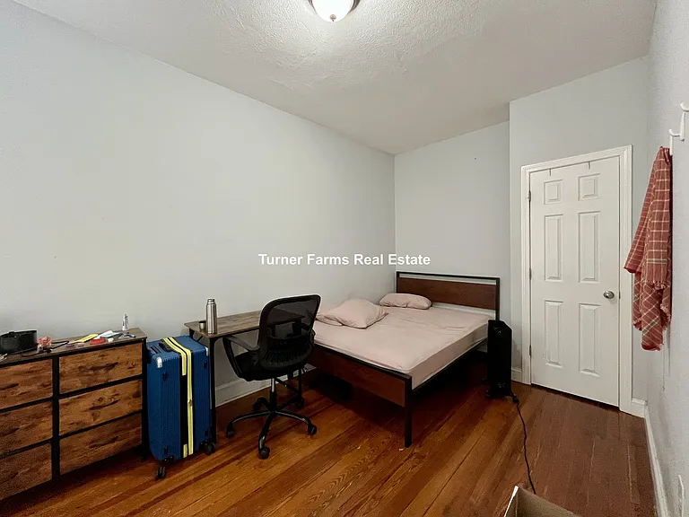 114 Thornton St #2 — Photo 4