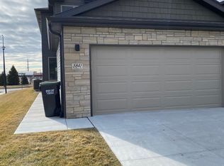 3841 Chileno Dr, Lincoln, NE 68516