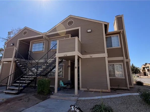2754 Aarondavid Dr, Las Vegas, NV 89121
