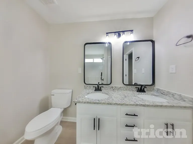 4635 Christenbury Hills Ln — Photo 10