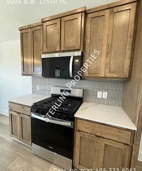 4004 N West 175th Pl — Photo 12