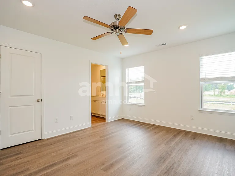 9032 Lucy Dr — Photo 11