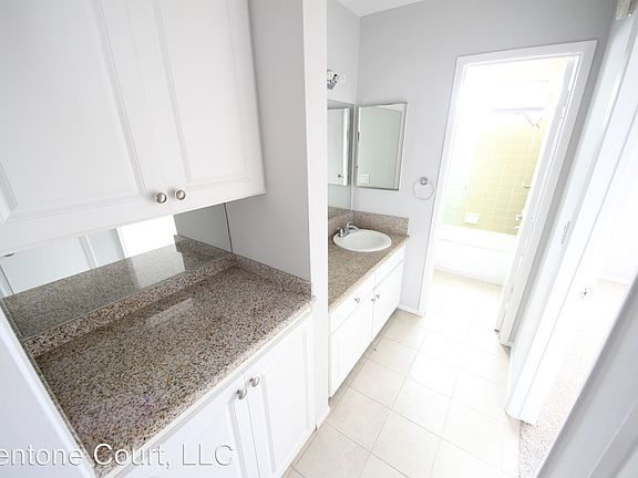 4th image of 3671 Mentone Ave APT 8