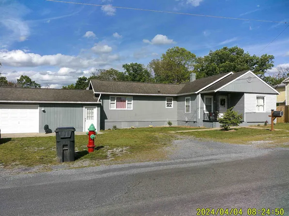 1006 10th St SE, Shenandoah, VA 22849