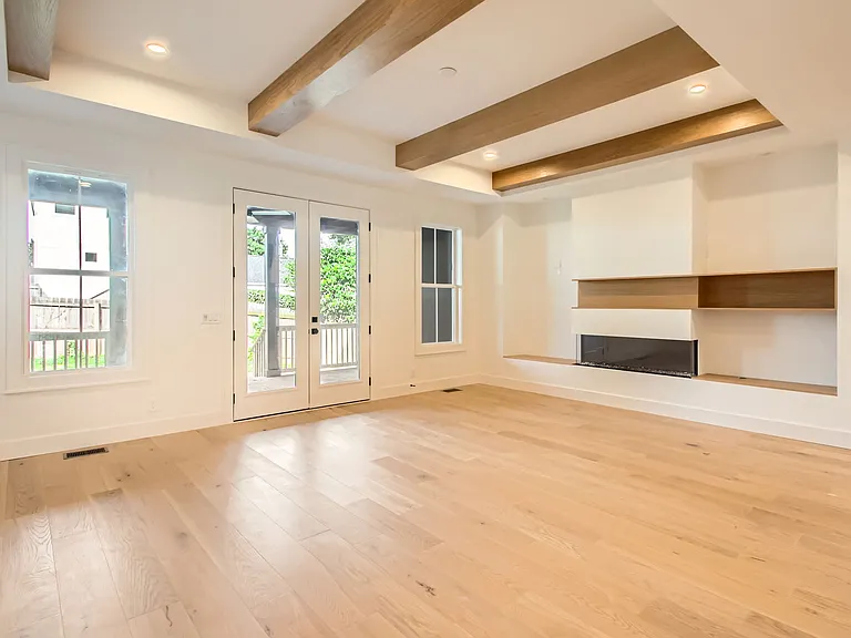 433B Croley Dr — Photo 10
