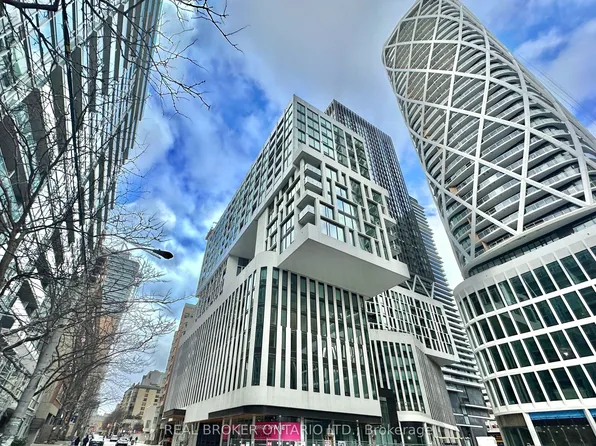 121 Saint Patrick St, Toronto, ON