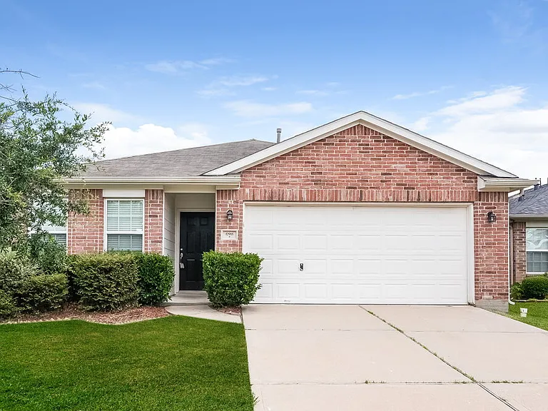 17918 Green Trace Ln — Photo 1