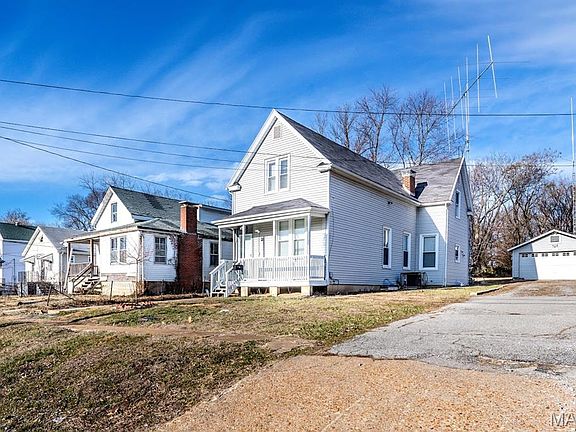 3rd image of 2017 Switzer Ave