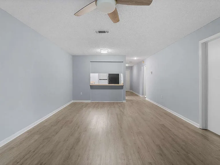 2953 SW 32nd Ave — Photo 8