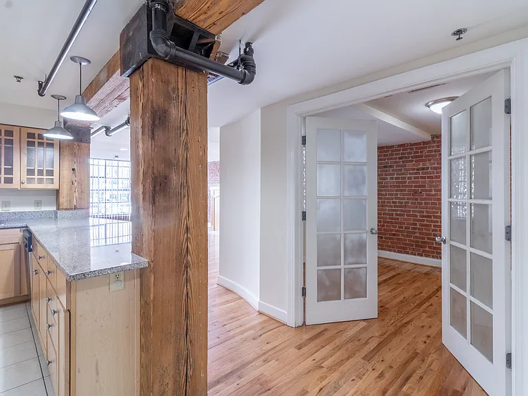 Cigar Lofts — Photo 13