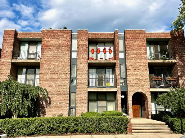 5435 N Artesian Ave APT 3E, Chicago, IL 60625