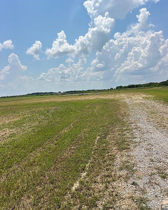 2nd image of 4785 Bryan Rd