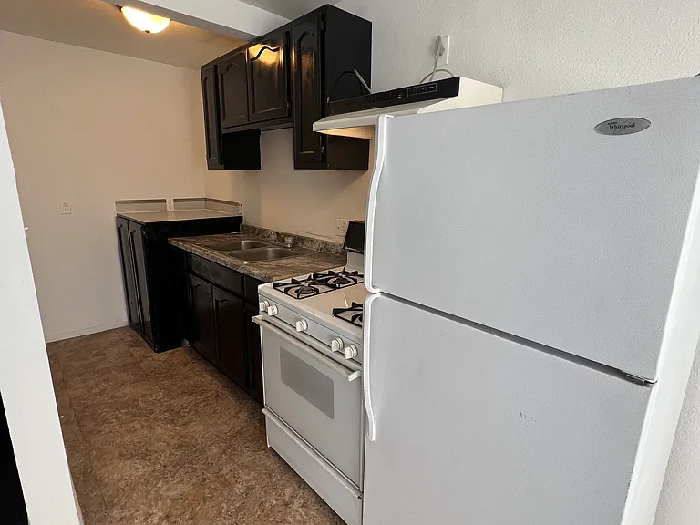 1708 Fairfield Ave #13 — Photo 11