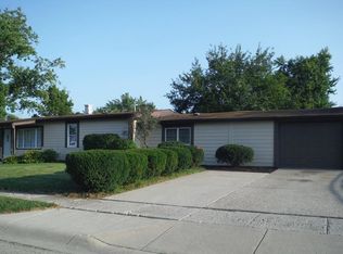 1003 Brookfield Dr, New Carlisle, OH 45344