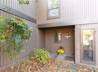 11813 S Briar Patch Dr, Midlothian, VA 23113