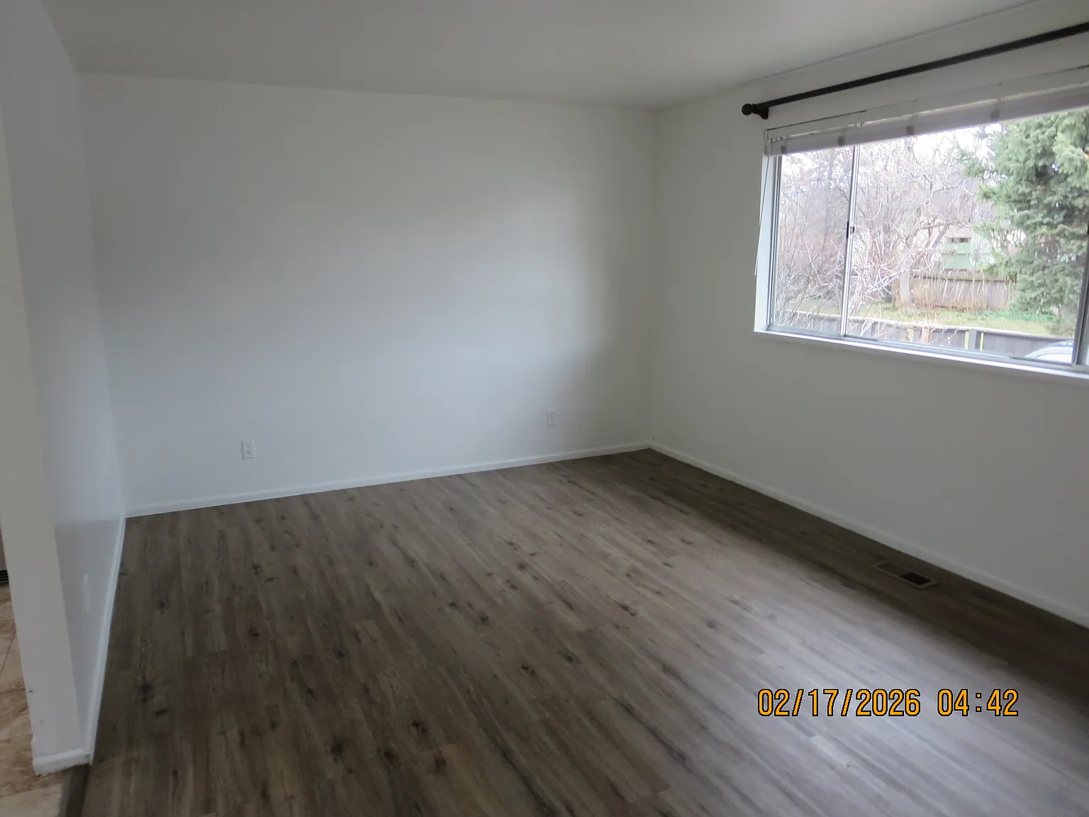 2 bed, 900 sqft, $1,600 — Photo 2