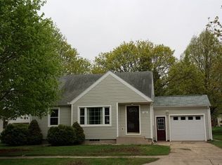 133 S Main St, Sherburn, MN 56171