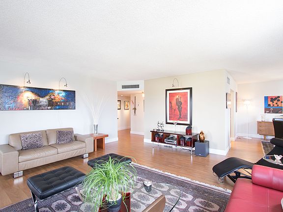 4th image of 3550 Galt Ocean Dr APT 807