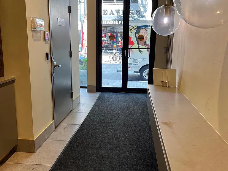 105 S 18th St #4B — Photo 15