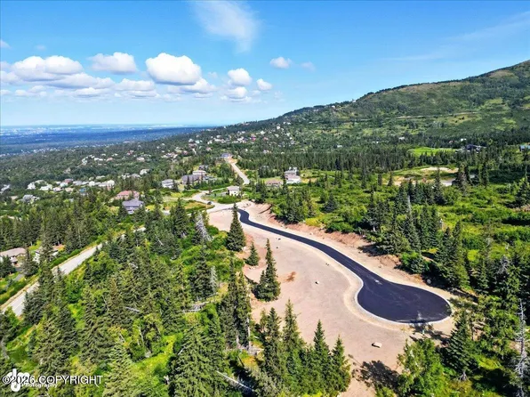 L5 Panoramic Cir, Anchorage, AK 99516