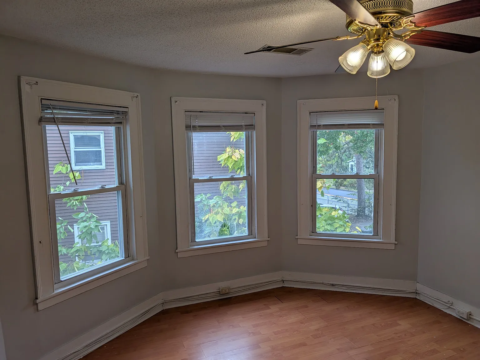 93 Larrabee St — Photo 3