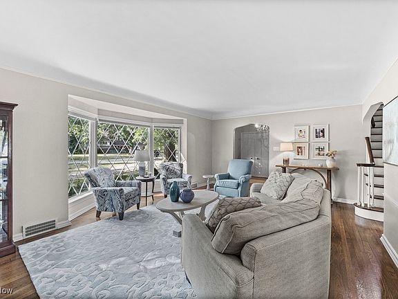 5th image of 18880 Rivercliff Dr