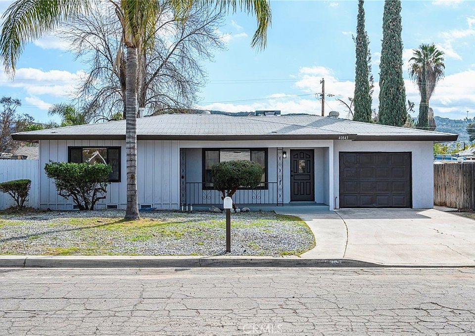 1st image of 40843 Marion Ave