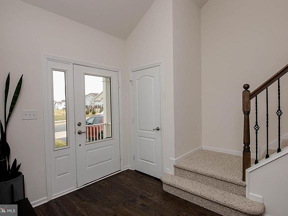 2nd image of 4727 Astaire Pl