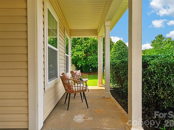 4th image of 3010 Gilroy Dr