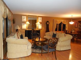 17812 Tulip Lane, Tinley Park, IL 60477