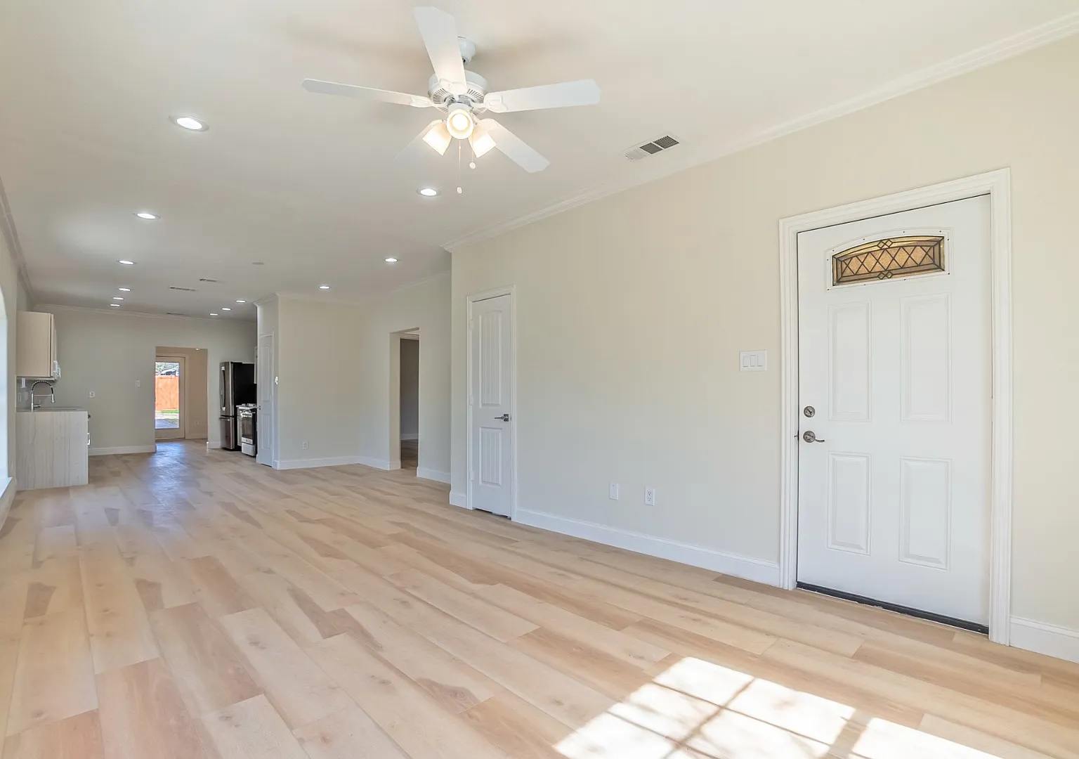 Fully Updated 1910 Craftsman in Mount Auburn | 3BD/2BA Near Lakewood — Photo 4