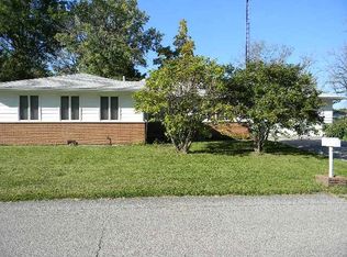 712 W Harrison St, Hartford City, IN 47348