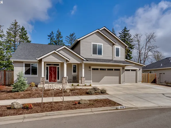 1876 John Day Dr, Eugene, OR 97408