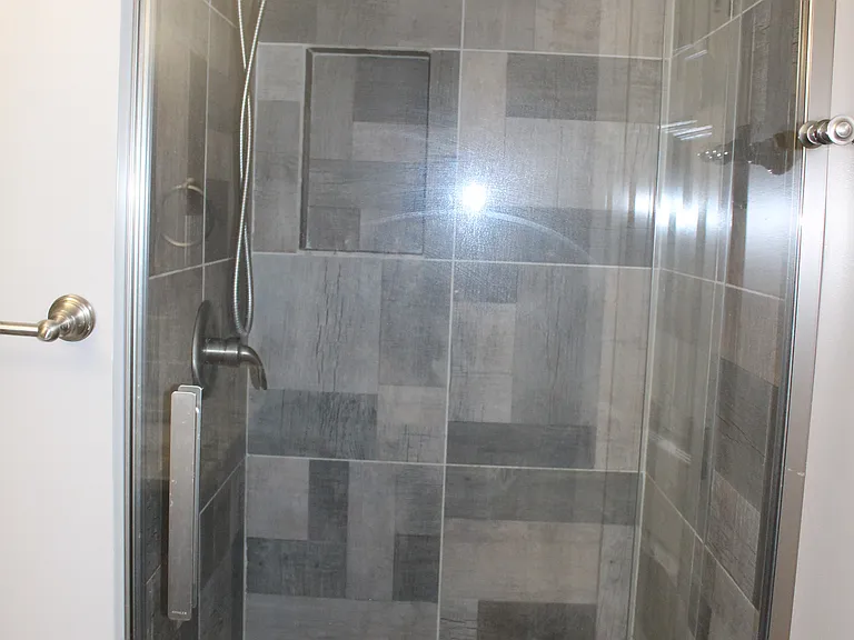 75 Florence Way — Photo 25